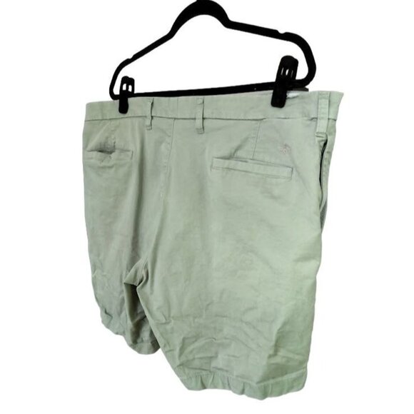 Dockers Supreme Flex Ultimate Mens Green Shorts Size 44 Classic Fit - Picture 6 of 12